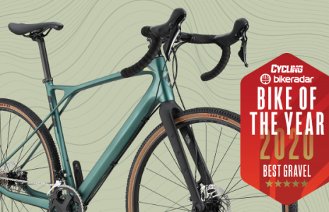 Grade Carbon gravel bikem roku!